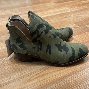 Lucky Brand CAMOUFLAGE Ankle Boots